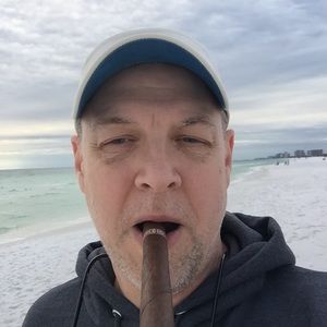 Meet your Posher, Casey